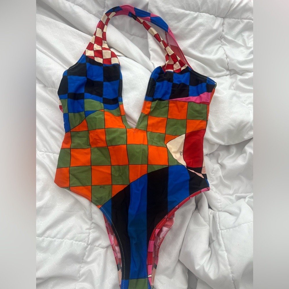 Women's Pucci one piece swim size Medium extra stretchy worn once